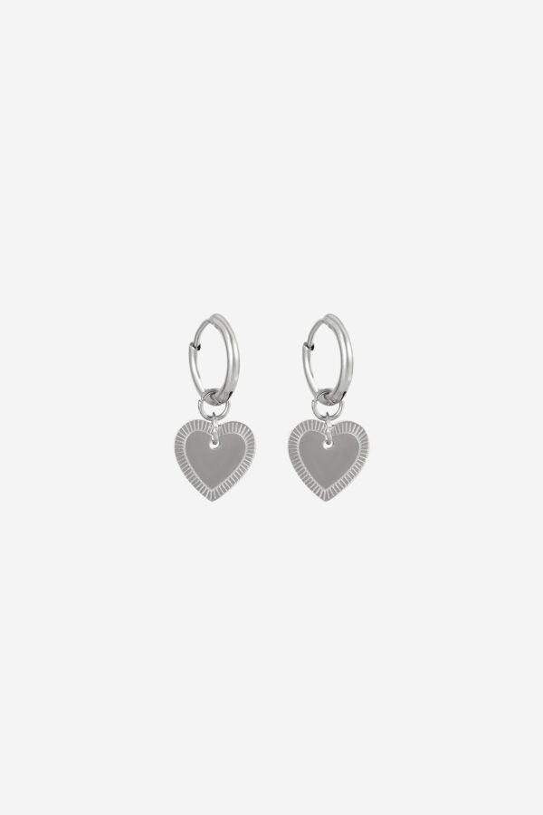 Heart-Earrings-Silver