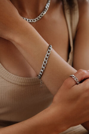 Pressed-Chain-Bracelet-Silver