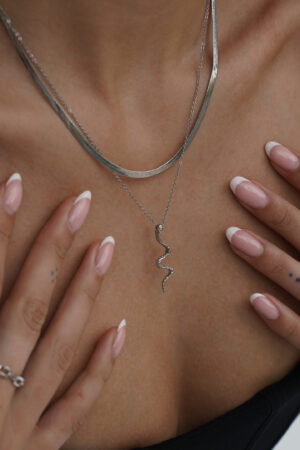 Snake-Necklace-Silver
