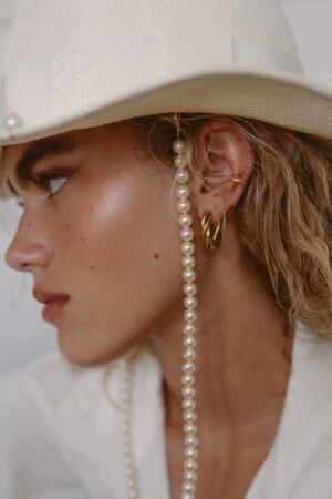 Bold-Twisted-Hoops-Gold