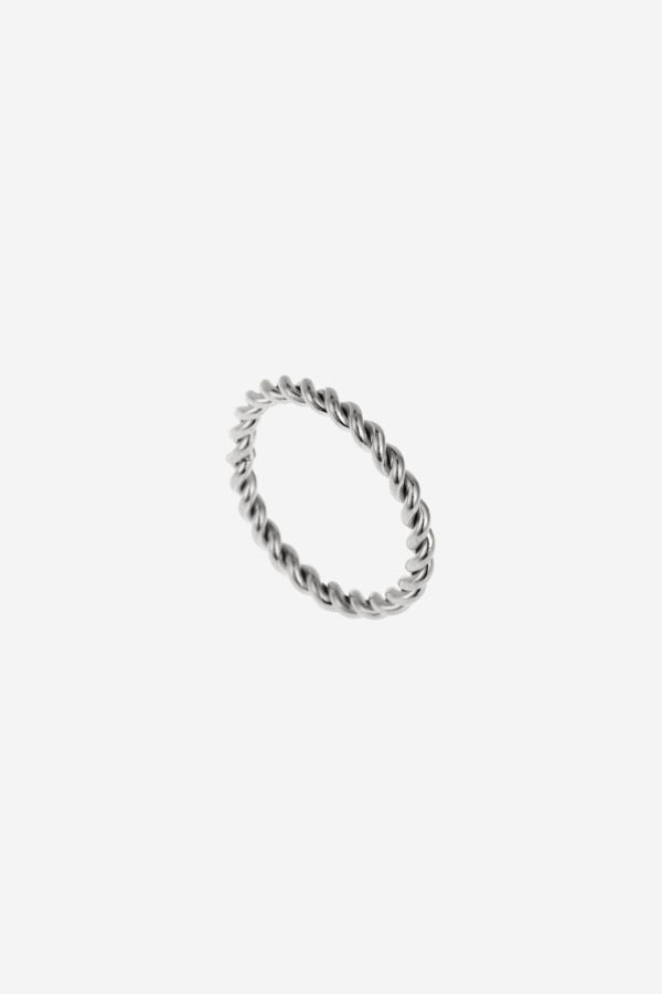 Minimalist-Twisted-Ring-Silver