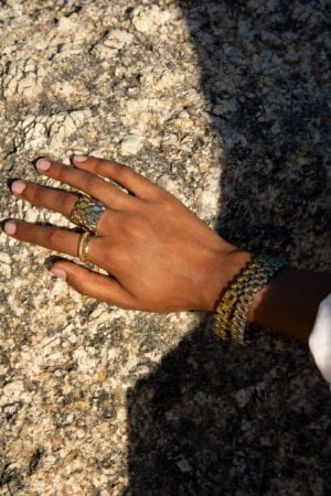 Two-Tone-Shackle-Bracelet