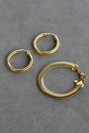 Bold-Snake-Chain-Bracelet-Gold-2