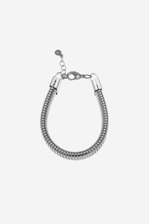 Bold-ribbed-bracelet-silver (1)