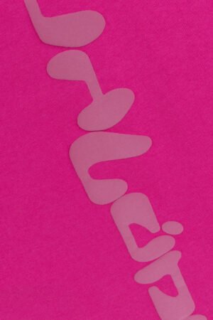 Oversized-Longsleeve-Ruby-Detail