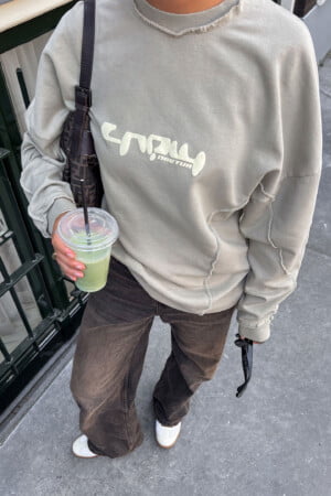 Oversized-Sweater-Taupe-4-min